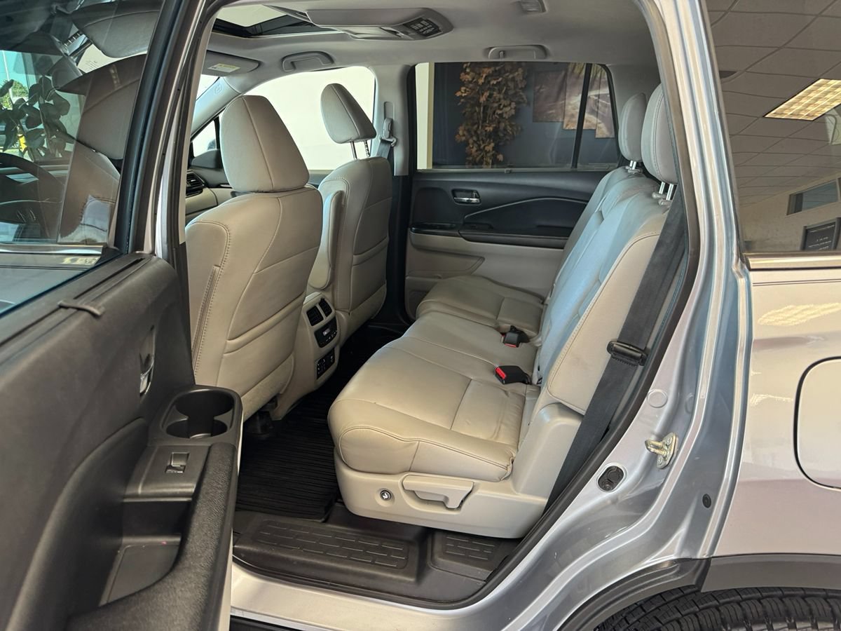 Used 2017 Honda Pilot Touring image 44