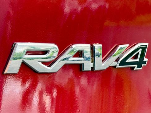Certified 2024 Toyota RAV4 XLE w/ Convenience Package AWD/4WD image 37