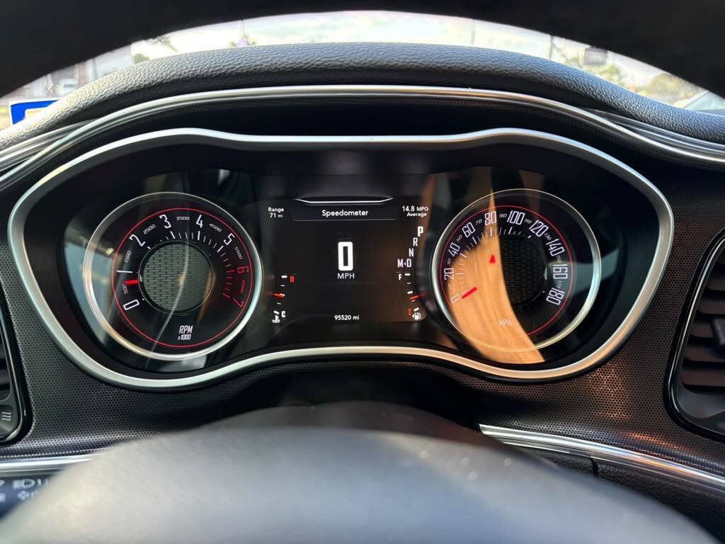 Used 2017 Dodge Challenger R/T Scat Pack w/ Leather Interior Group RWD image 33