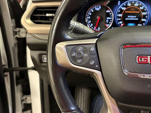 Used 2019 GMC Acadia Denali w/ Technology Package FWD image 35