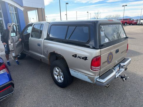 Used 2003 Dodge Dakota SLT image 2
