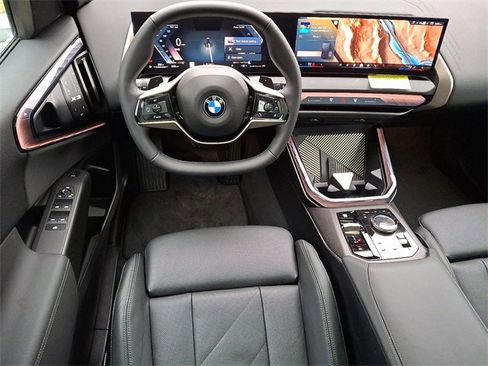 Used 2025 BMW X3 xDrive30i w/ Premium Package image 11
