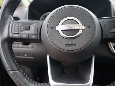 Certified 2022 Nissan Rogue SV w/ SV Premium Package image 23