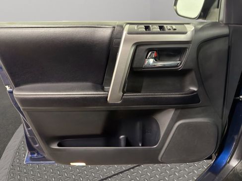 Used 2017 Toyota 4Runner SR5 image 15