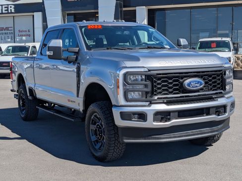 Used 2023 Ford F350 Lariat w/ Sport Appearance Package image 8