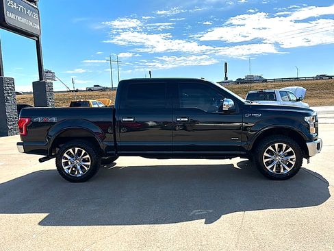 Used 2015 Ford F150 Lariat image 9