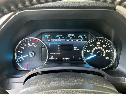 Used 2018 Ford F150 Lariat w/ Equipment Group 501A Mid AWD/4WD image 25