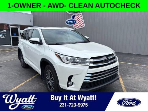 Used 2018 Toyota Highlander Limited AWD/4WD image 1
