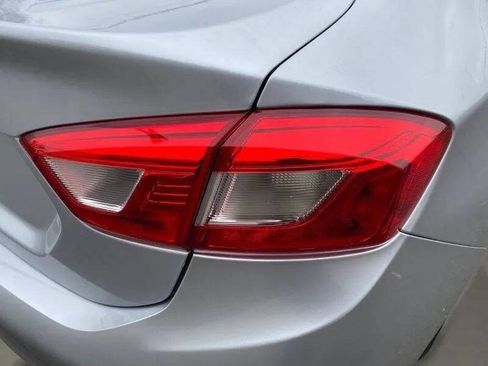 Used 2016 Chevrolet Cruze LS FWD image 13