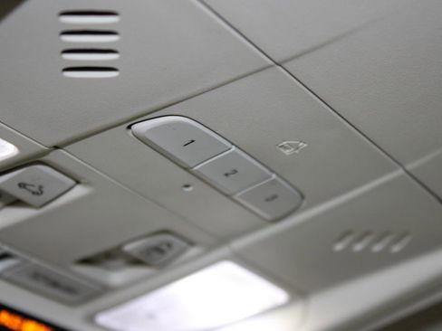 Used 2017 Cadillac XT5 Luxury image 31