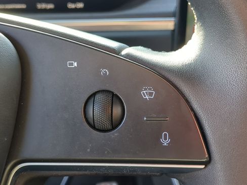 Used 2024 Tesla Model X image 20