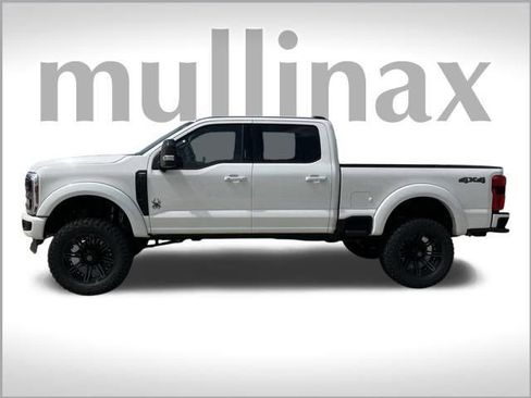 Used 2024 Ford F250 Lariat w/ Lariat Ultimate Package image 2