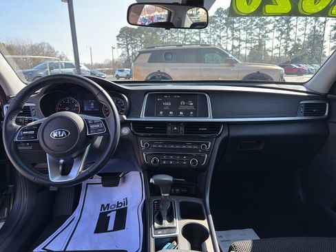 Used 2020 Kia Optima S image 13