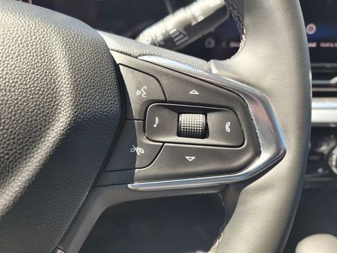 Used 2024 Chevrolet Trax LT w/ Driver Confidence Package FWD image 27