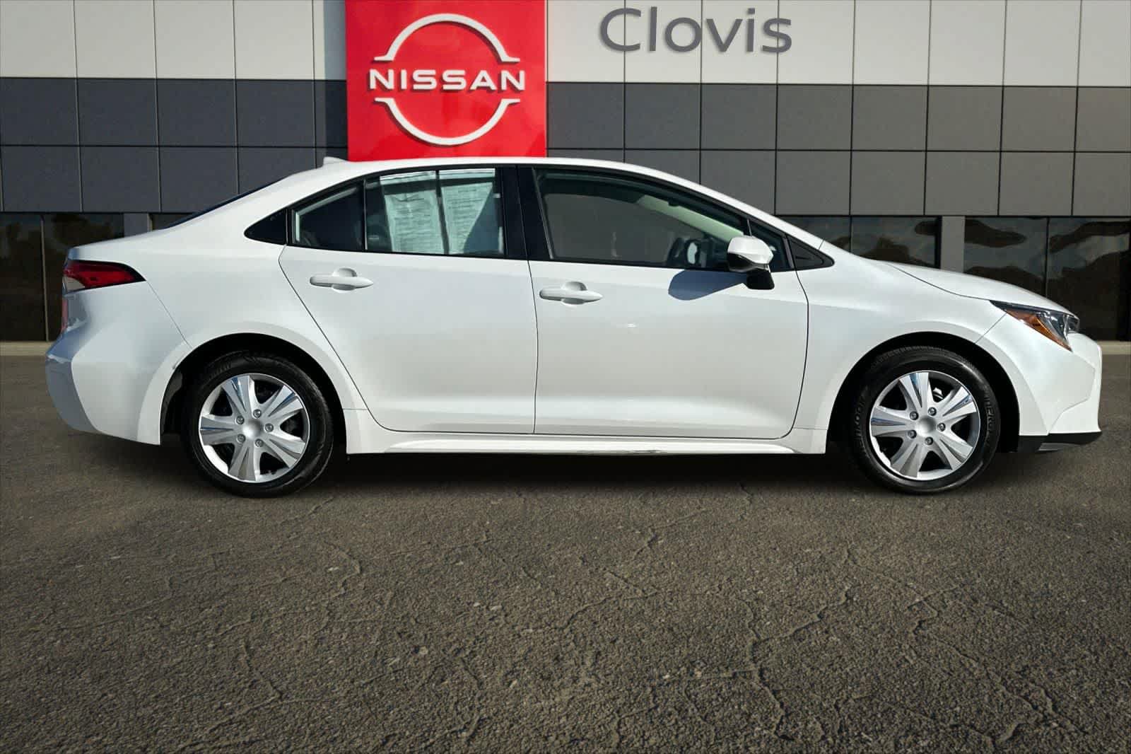 Used 2025 Toyota Corolla LE FWD image 13