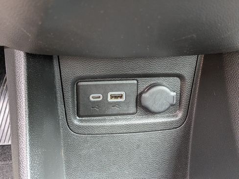 Used 2021 Chevrolet Spark LT FWD image 27