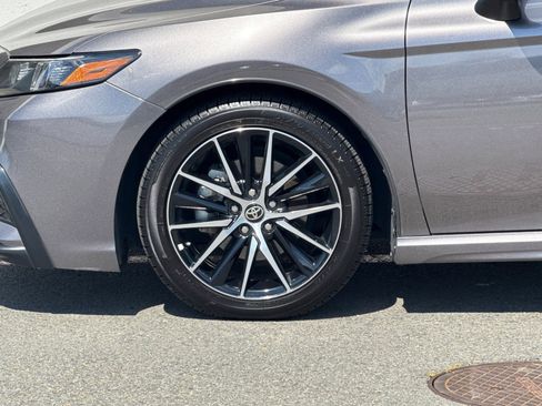 Used 2024 Toyota Camry SE w/ Audio Upgrade Package FWD image 12