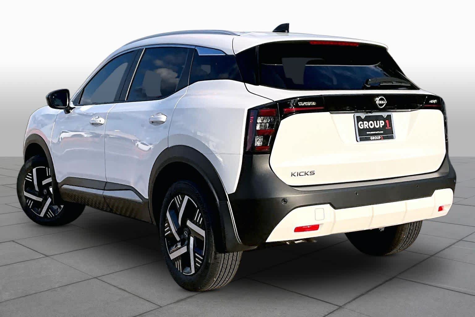 Certified 2026 Nissan Kicks SV FWD image 11