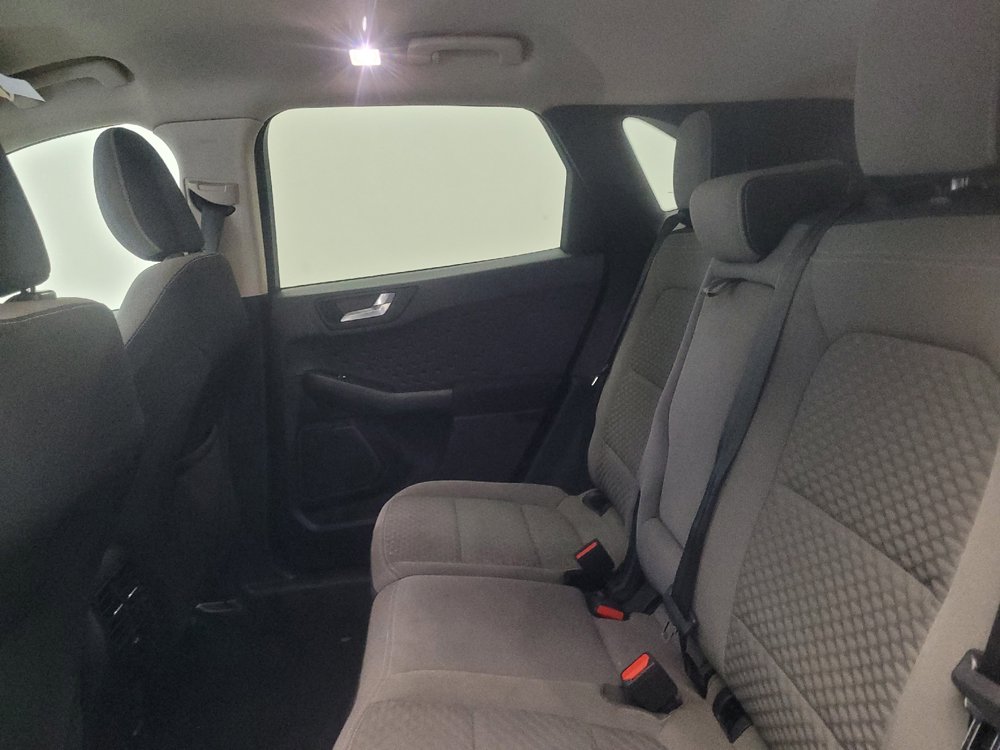 Used 2020 Ford Escape SE FWD image 18