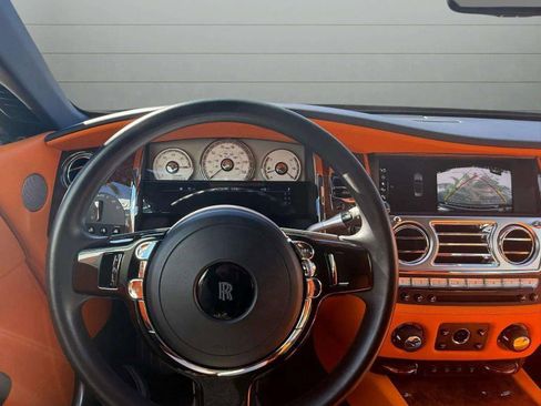 Used 2018 Rolls-Royce Dawn image 43