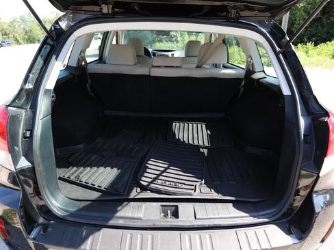 Used 2013 Subaru Outback 2.5i image 13
