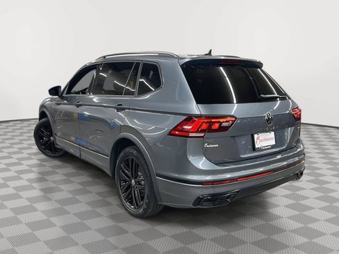 Used 2022 Volkswagen Tiguan SE R-Line AWD/4WD image 5