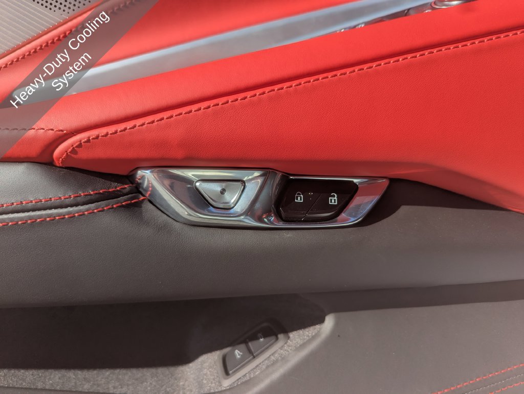 Used 2023 Chevrolet Corvette Stingray Premium Conv w/ Z51 Performance Package RWD image 18