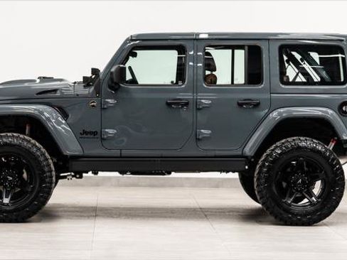 Used 2026 Jeep Wrangler Unlimited Sport image 9