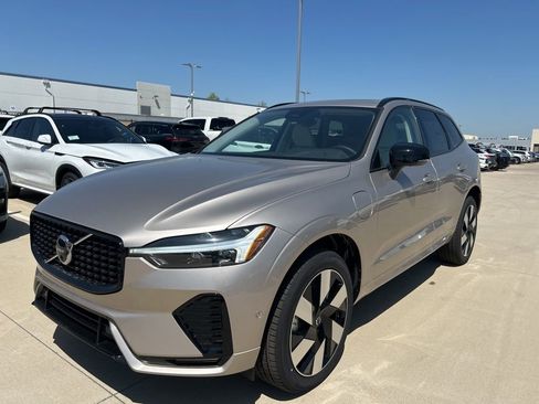 New 2025 Volvo XC60 T8 Plus w/ Protection Package Premier image 2