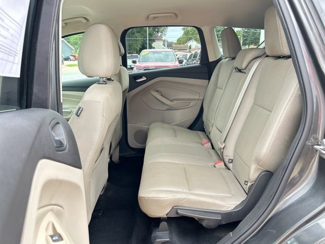 Used 2017 Ford Escape SE FWD image 17
