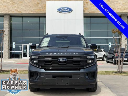 Certified 2025 Ford Expedition Active image 2
