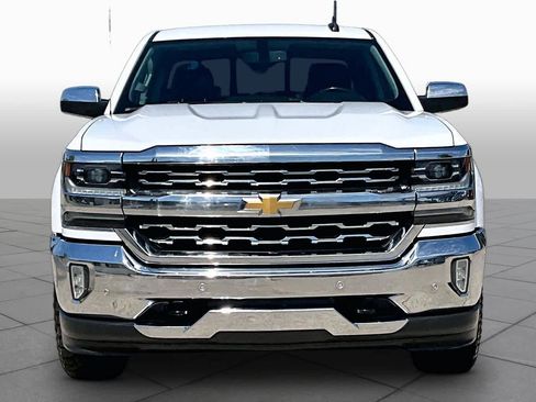 Used 2017 Chevrolet Silverado 1500 LTZ w/ High Desert Package AWD/4WD image 4