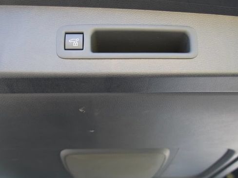Used 2026 Toyota Sienna Limited AWD/4WD image 14