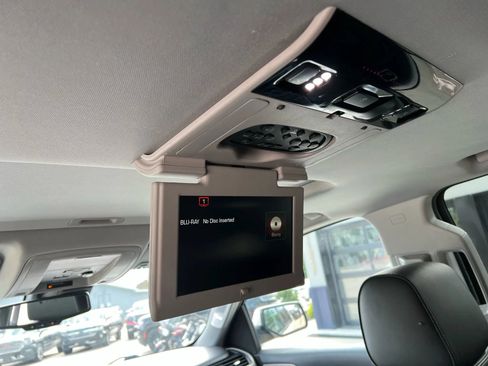 Used 2015 GMC Yukon Denali w/ Open Road Package image 38