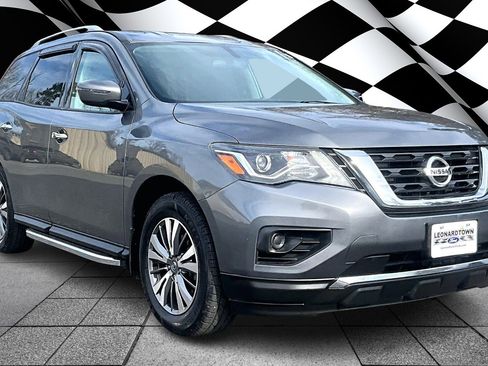Used 2020 Nissan Pathfinder S image 11