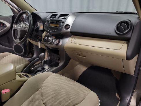 Used 2011 Toyota RAV4 4WD w/ Upgrade Value Pkg image 30