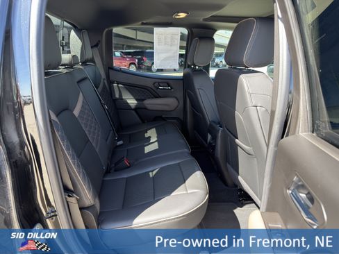 Used 2025 GMC Canyon Denali AWD/4WD image 15