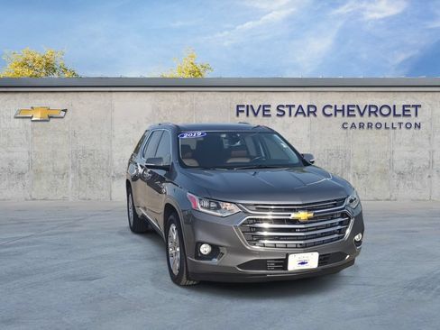 Used 2019 Chevrolet Traverse High Country AWD/4WD image 2
