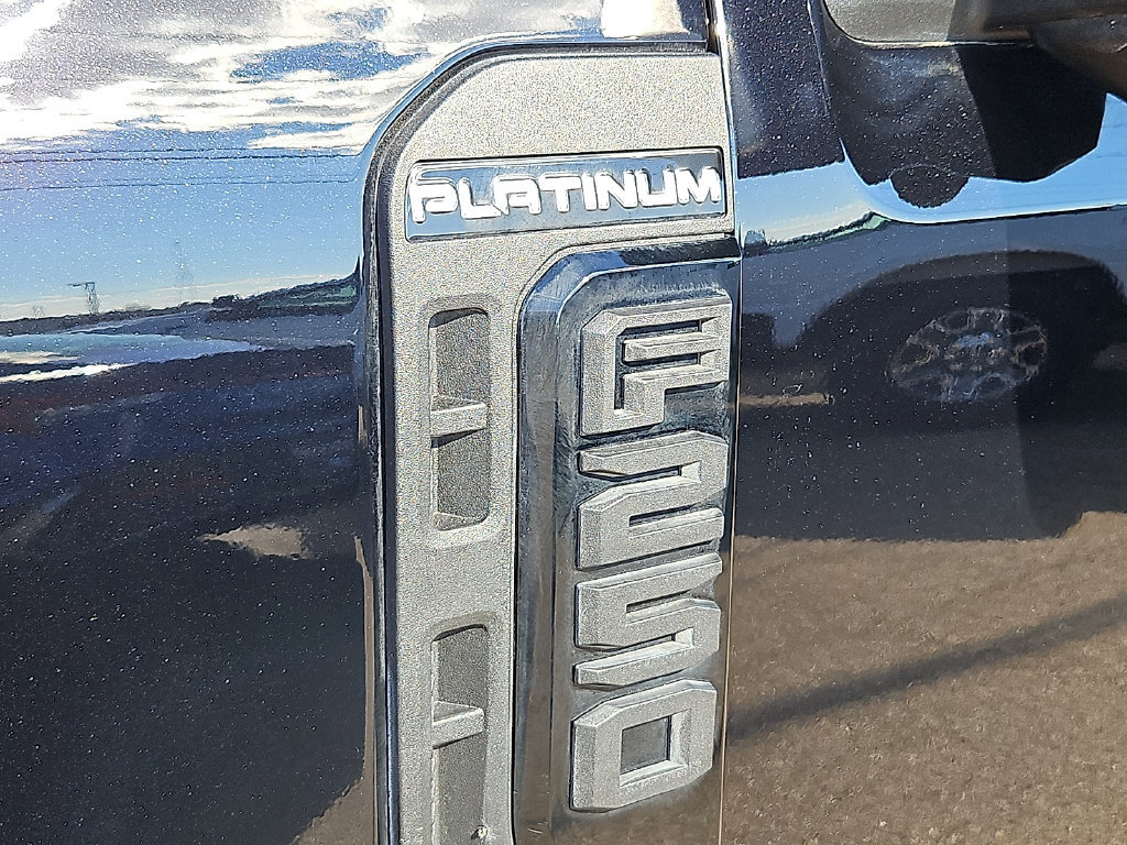 Used 2025 Ford F250 Platinum w/ FX4 Off-Road Package AWD/4WD image 14
