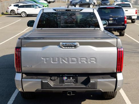Used 2023 Toyota Tundra Limited AWD/4WD image 7