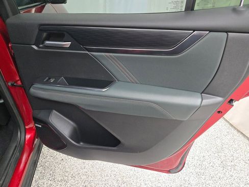 Used 2024 GMC Acadia AT4 image 10