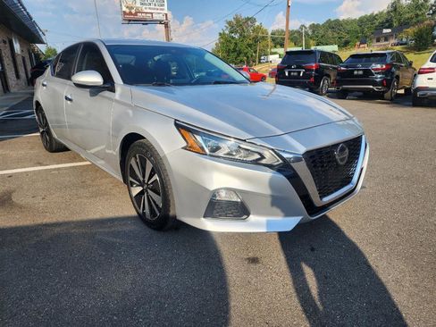 Used 2021 Nissan Altima 2.5 SV image 7