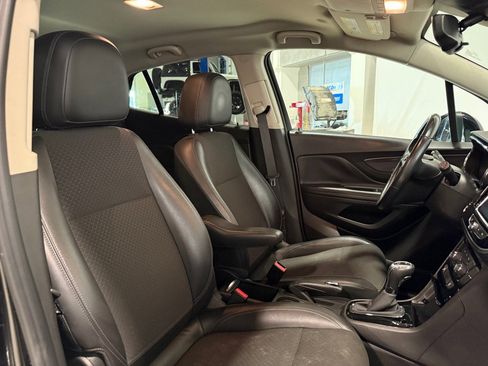 Used 2018 Buick Encore FWD image 27