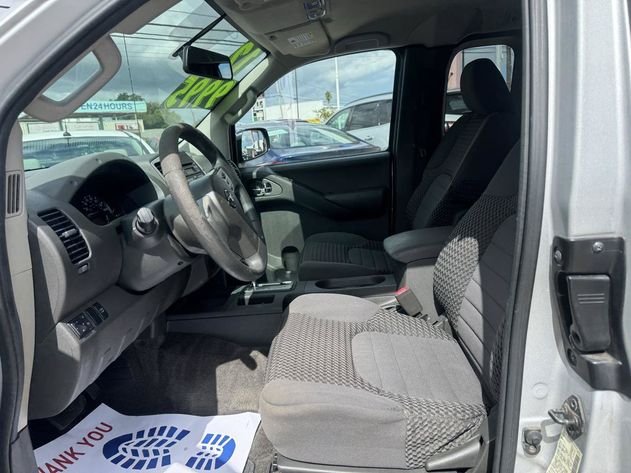 Used 2012 Nissan Frontier SV RWD image 7