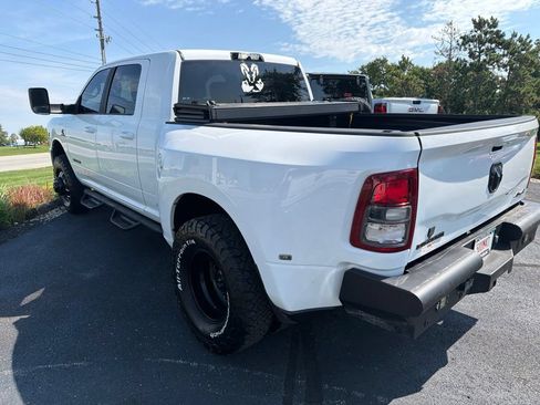 Used 2021 RAM 3500 Big Horn w/ Night Edition AWD/4WD image 3