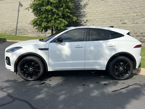 Used 2024 Jaguar E-PACE R-Dynamic SE AWD/4WD image 4
