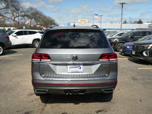 Used 2022 Volkswagen Atlas SE w/ Panoramic Sunroof Package image 6