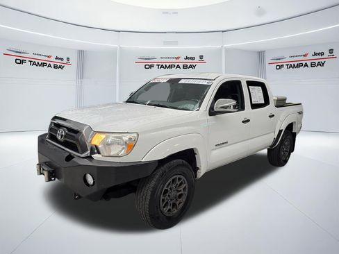 Used 2012 Toyota Tacoma 4x4 Double Cab w/ TRD Off-Road Pkg image 2