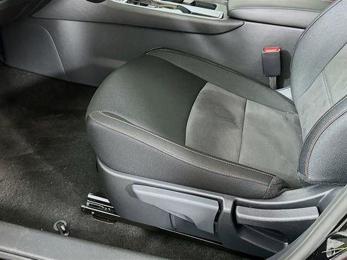 New 2025 Nissan Sentra SR image 26