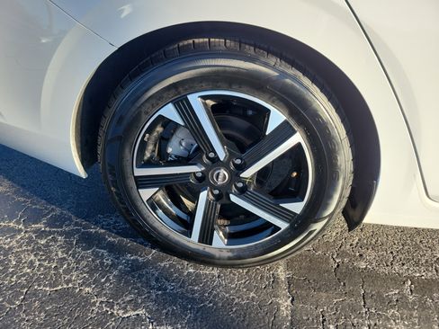 Used 2024 Nissan Sentra SV image 7